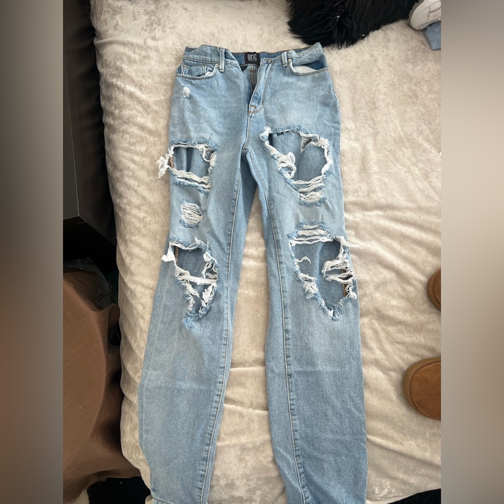 Urban outfitters BDG ripped jeans size 24